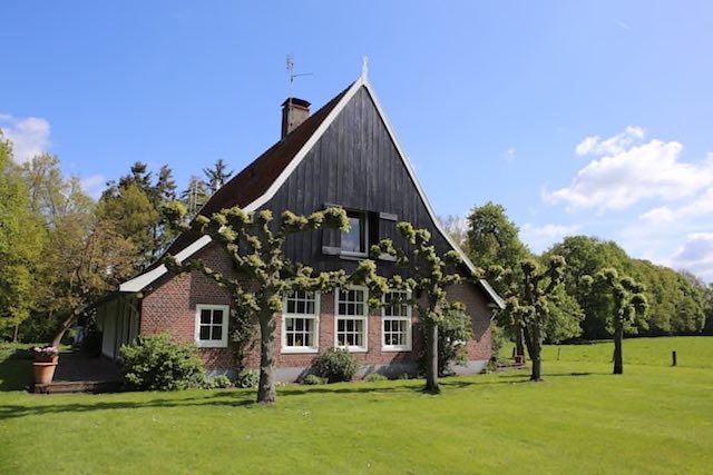 Buitenschilderwerk boerderij Enschede Mellink Schilders